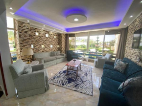 Salah Eldin 2 bed rooms Super Lux Chalet apartment , Garden&sea view, first floor , Family only سوبر لوكس شاليه دور اول المعموره الشاطىء بجوار المنتزه Mamoura Alexandria مع كارنيهات الدخول طول السنه و
